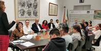 Nos reunimos con grupos de participación juvenil sobre programas de empoderamiento juvenil