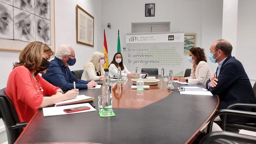 Nos reunimos con la Consejería de Igualdad, Políticas Sociales y Conciliación Nos reunimos con la Consejería de Igualdad, Políticas Sociales y Conciliación