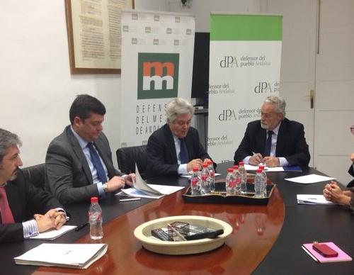 Reunión del Defensor con BMN Caja Granada sobre las cláusulas suelo Reunión del Defensor con BMN Caja Granada sobre las cláusulas suelo