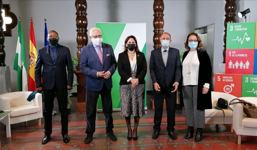 Representantes de las Asambleas Provinciales de Maputo y Cabo Delgado (Mozambique) conocen las funciones del Defensor del Pueblo andaluz Representantes de las Asambleas Provinciales de Maputo y Cabo Delgado (Mozambique) conocen las funciones del Defensor del Pueblo andaluz