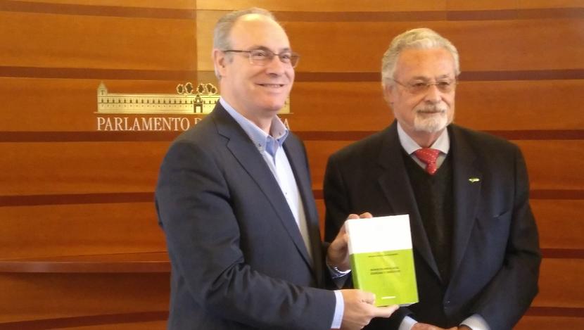 El Defensor del Pueblo andaluz valora la aplicación de la ley de muerte digna en Andalucía, aunque advierte carencias El Defensor del Pueblo andaluz valora la aplicación de la ley de muerte digna en Andalucía, aunque advierte carencias