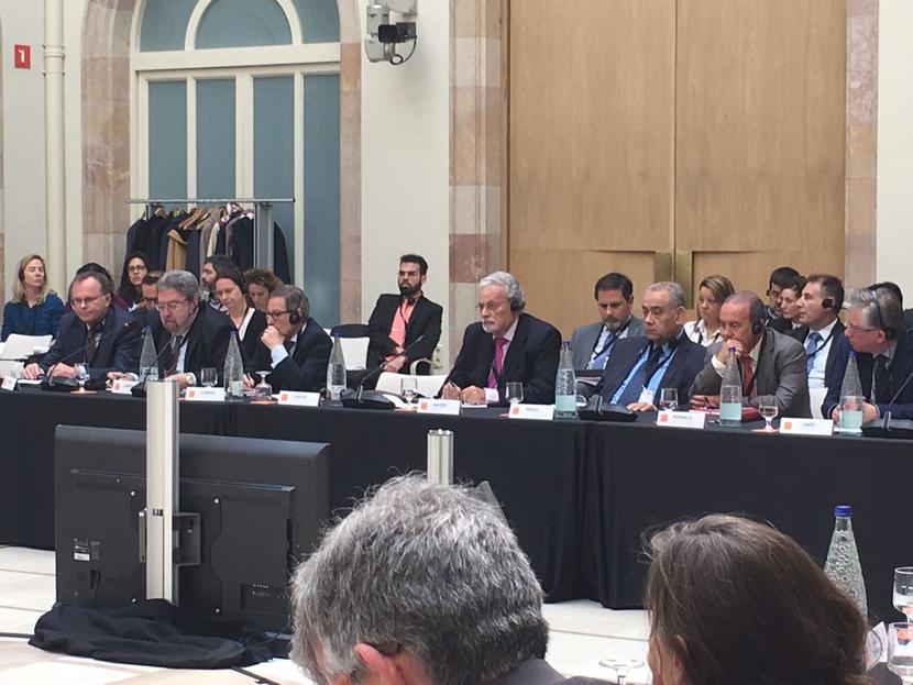 3 y 4 abril: RETOS DE LOS DERECHOS HUMANOS EN EUROPA II: ¿POPULISMO? REGRESIÓN DE DERECHOS HUMANOS Y EL PAPEL DEL OMBUDSMAN 3 y 4 abril: RETOS DE LOS DERECHOS HUMANOS EN EUROPA II: ¿POPULISMO? REGRESIÓN DE DERECHOS HUMANOS Y EL PAPEL DEL OMBUDSMAN