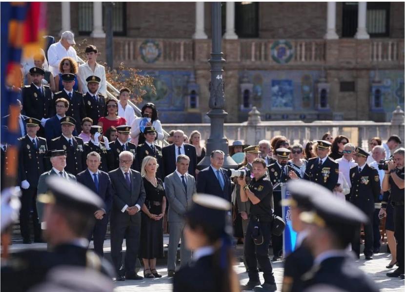 El Defensor del Pueblo andaluz asiste a los actos del Día de la Policía Nacional