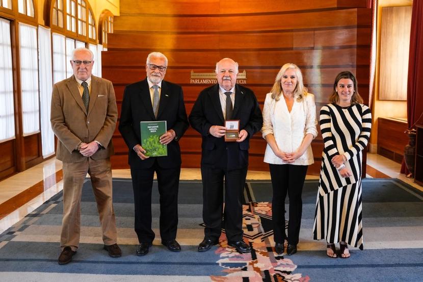 La salud, la dependencia y la vivienda, temas destacados del Informe Anual 2024 del Defensor del Pueblo andaluz