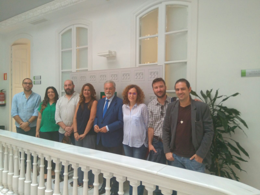 El Defensor del Pueblo Andaluz se suma a la campaña -Refugio por derecho- en apoyo a las personas refugiadas El Defensor del Pueblo Andaluz se suma a la campaña -Refugio por derecho- en apoyo a las personas refugiadas